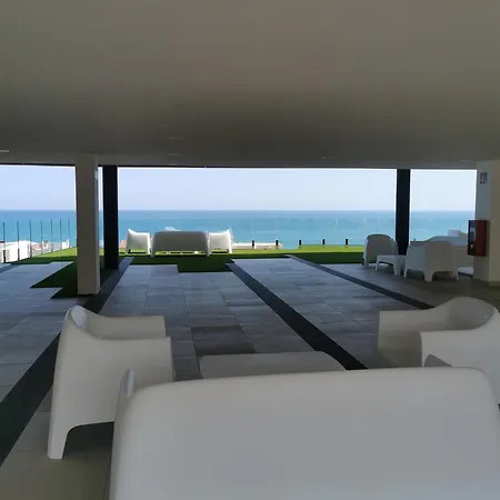 Apartment Bel Face A La